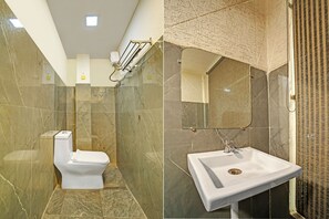 Shower, rainfall showerhead, free toiletries, towels