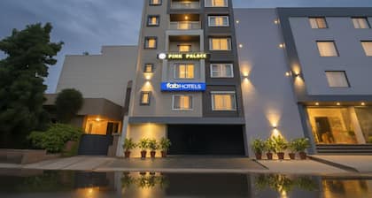 Fabhotel Pink Palace Raja Park