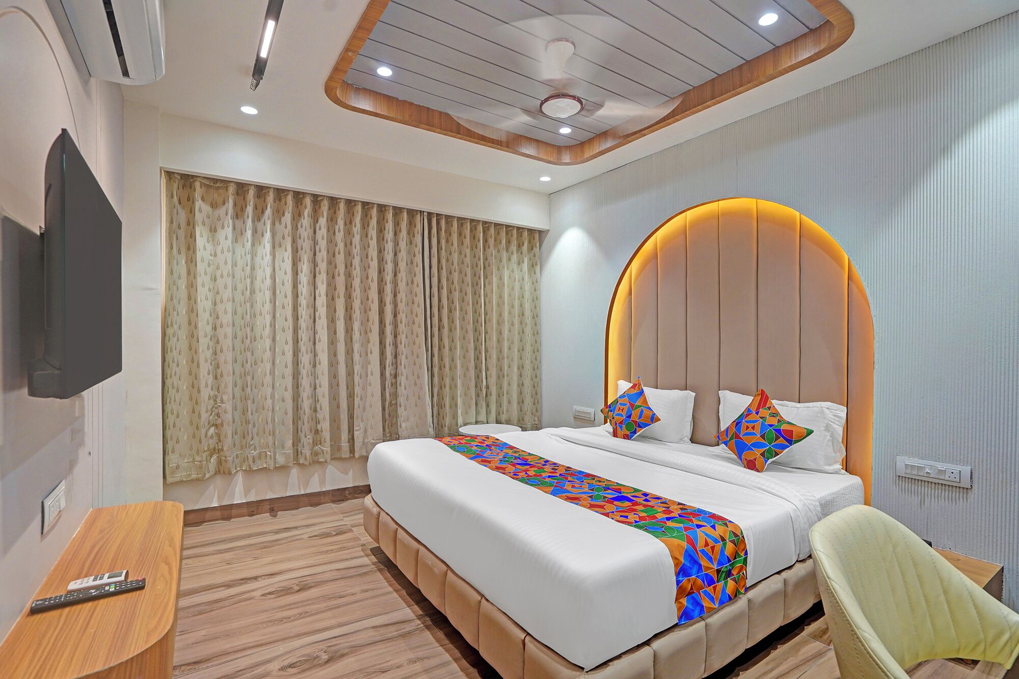 Deluxe Room | Egyptian cotton sheets, premium bedding, in-room safe, free WiFi