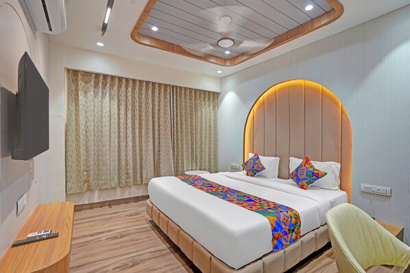 Deluxe Room | Egyptian cotton sheets, premium bedding, in-room safe, free WiFi