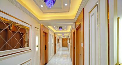 Fabhotel Raj Palace I