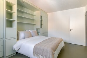 1 bedroom, iron/ironing board, WiFi, bed sheets - Blueground | Oerlikon, balcony, nr Zurich Zoo (Zurich)