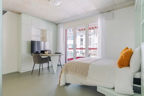 熨斗/熨衣板、WiFi、床单