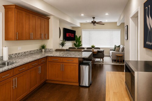 Bridgeport Basecamp • Comfy • Peaceful • Sleeps 10+