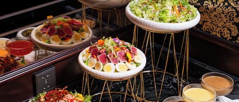 Sudah termasuk sarapan prasmanan setiap hari