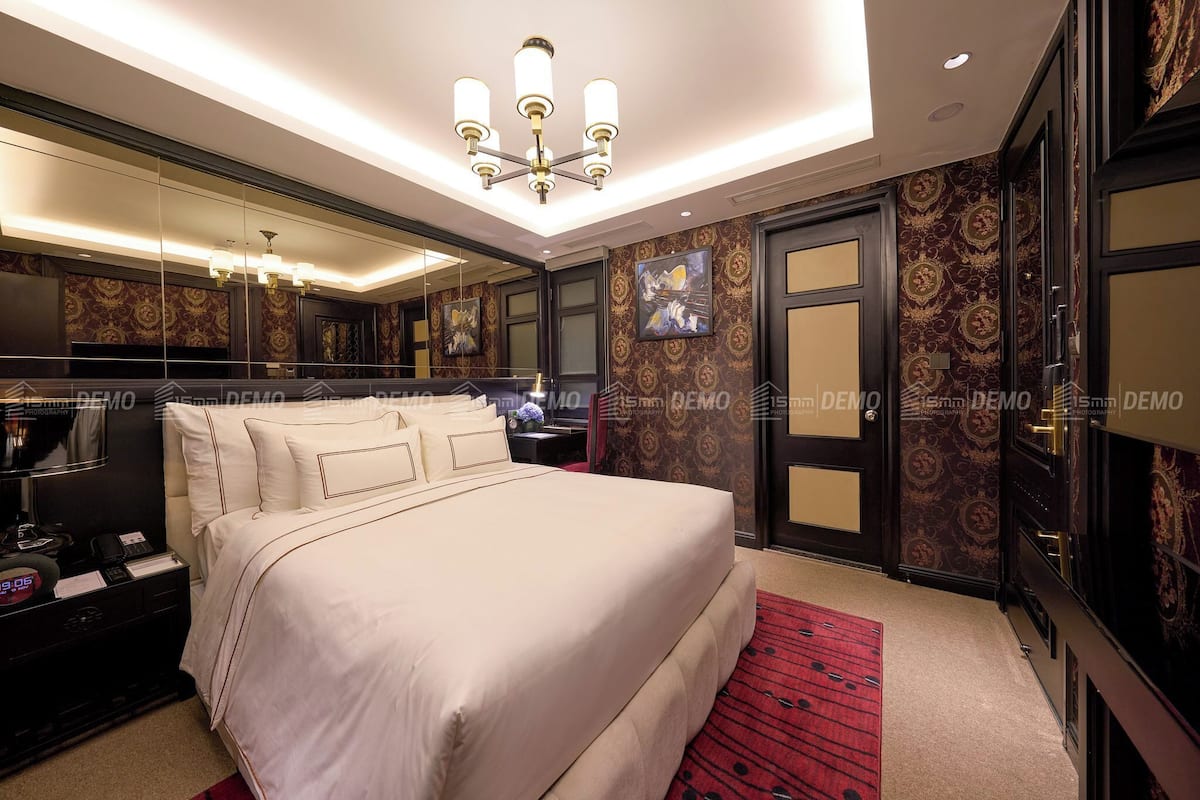 豪華雙人房 | 意大利 Frette 床單、高級寢具、羽絨被、記憶棉床墊