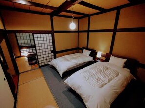 Comfort Twin Room, Mountain View | Free WiFi