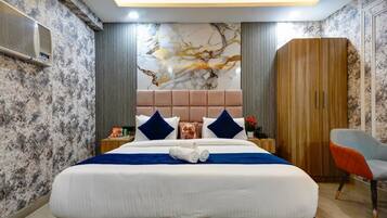 Deluxe tweepersoonskamer | Een laptopwerkplek, gratis wifi, beddengoed