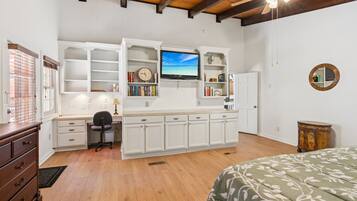 4 slaapkamers, reisbedje, gratis wifi, beddengoed