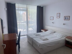 1 bedroom, iron/ironing board, WiFi