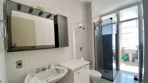 Unclassified image, 5 of 6, button - A Beachfront Oasis, 220m (Guarujá)