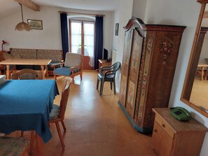 Interior - Apartment 1, 52 sqm for 1-4 persons with balcony (Seeon-Seebruck)