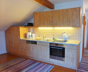 Refrigerador, microondas y horno