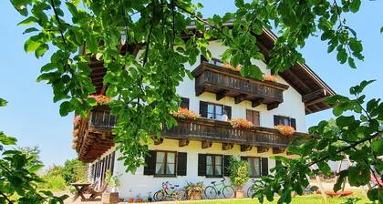 Apartment 3, 66 sqm for 1-5 persons, 2 sep. Bedroom with balcony