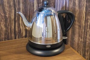 Kaffee und/oder Kaffeemaschine