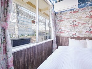 1 bedroom, free WiFi, bed sheets - 1minute walk from Chiba Station 40minutes train ride to popular theme park Twin room204 / Chiba Chiba (Chiba)