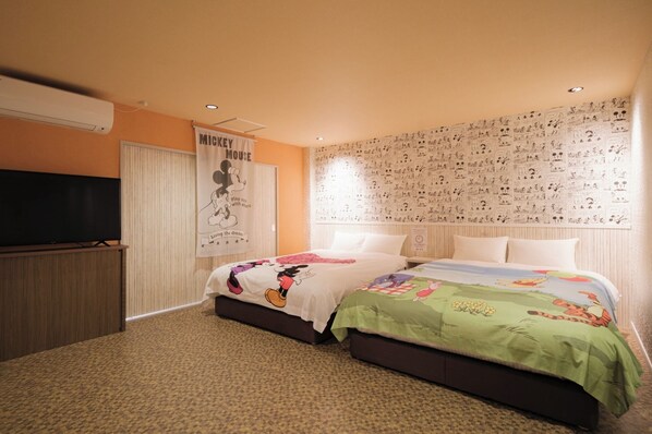 Free WiFi, bed sheets