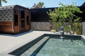 Pool - Four bedrooms provide private space perfect for g / Isumi Chiba (Isumi)