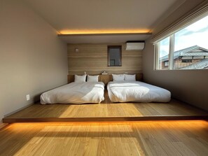 Desk, free WiFi, bed sheets
