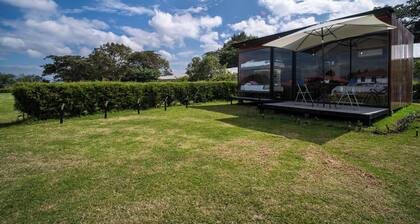Modern Tiny House Near Quito Airport - Spacious, Private & Perfect for Getaways