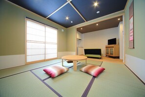 Interior - Near Sanjusangendo and Kiyomizudera Temple | Acco / Kyoto Higashiyama-ku Kyōto (Kyoto Higashiyama-ku)