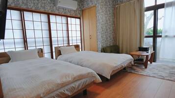 2 bedrooms, desk, iron/ironing board, free WiFi