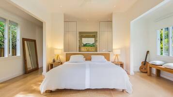 4 bedrooms, iron/ironing board, free WiFi, bed sheets