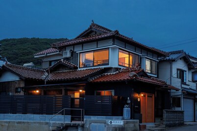 For 14 people Stay as if you were living in a traditional Japanesestyle house / Hagi Yamaguchi