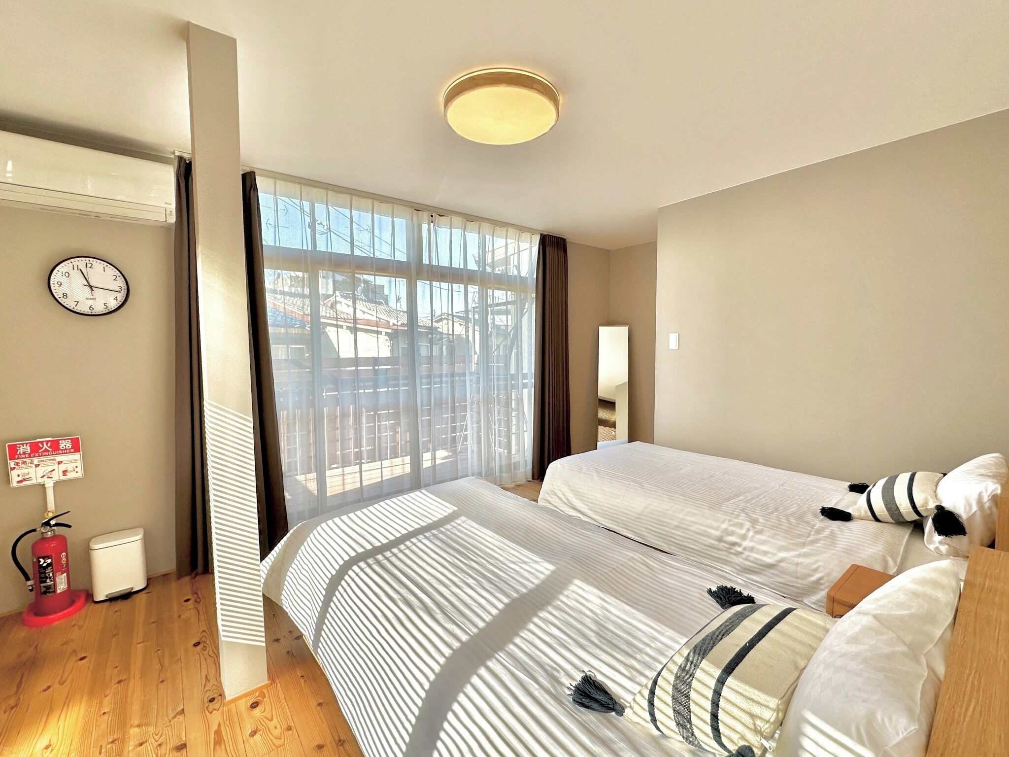 4 bedrooms, free WiFi, bed sheets