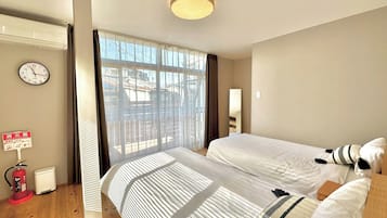 4 bedrooms, free WiFi, bed sheets