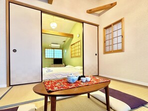 2 bedrooms, free WiFi, bed sheets - KashiwaToji 1 Kyoto Machiya 3 minutes from Toji / Kyoto Minami-ku Kyōto (Kyoto Minami-ku)