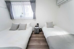 4 chambres, bureau, Wi-Fi gratuit, draps fournis