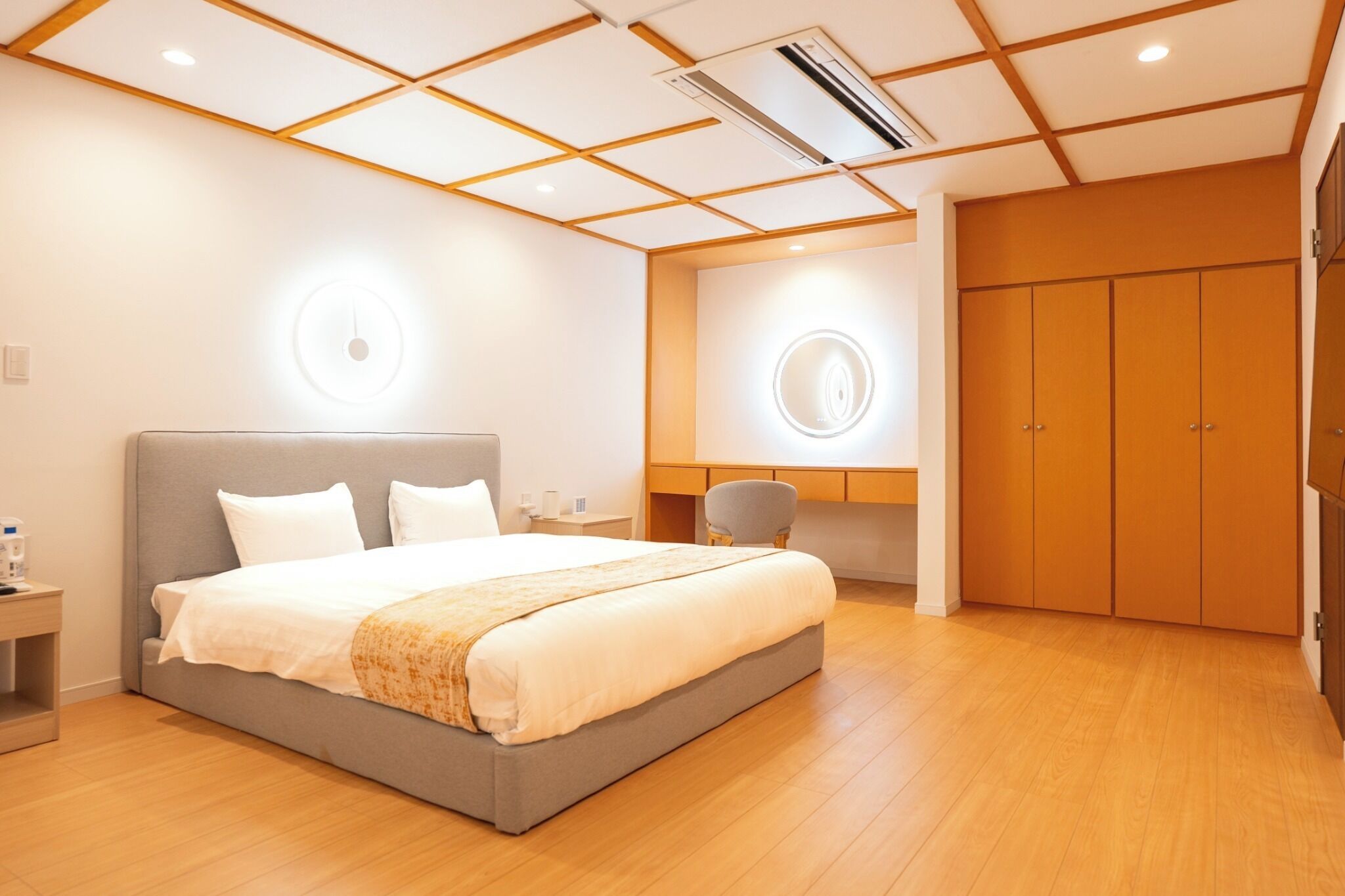 4 bedrooms, desk, free WiFi, bed sheets