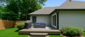  4BR/ 3 Kings 1 Queen, Patio & Large Fenced Backyard