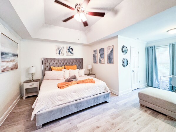 4 bedrooms, iron/ironing board, free WiFi, bed sheets
