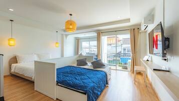 Blackout curtains, iron/ironing board, free WiFi