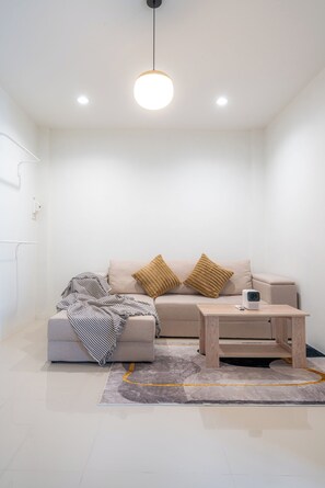 Habitació júnior | Cortines opaques, planxa i posts de planxar i wifi gratuïta 