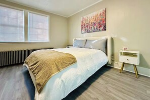 WiFi, bed sheets