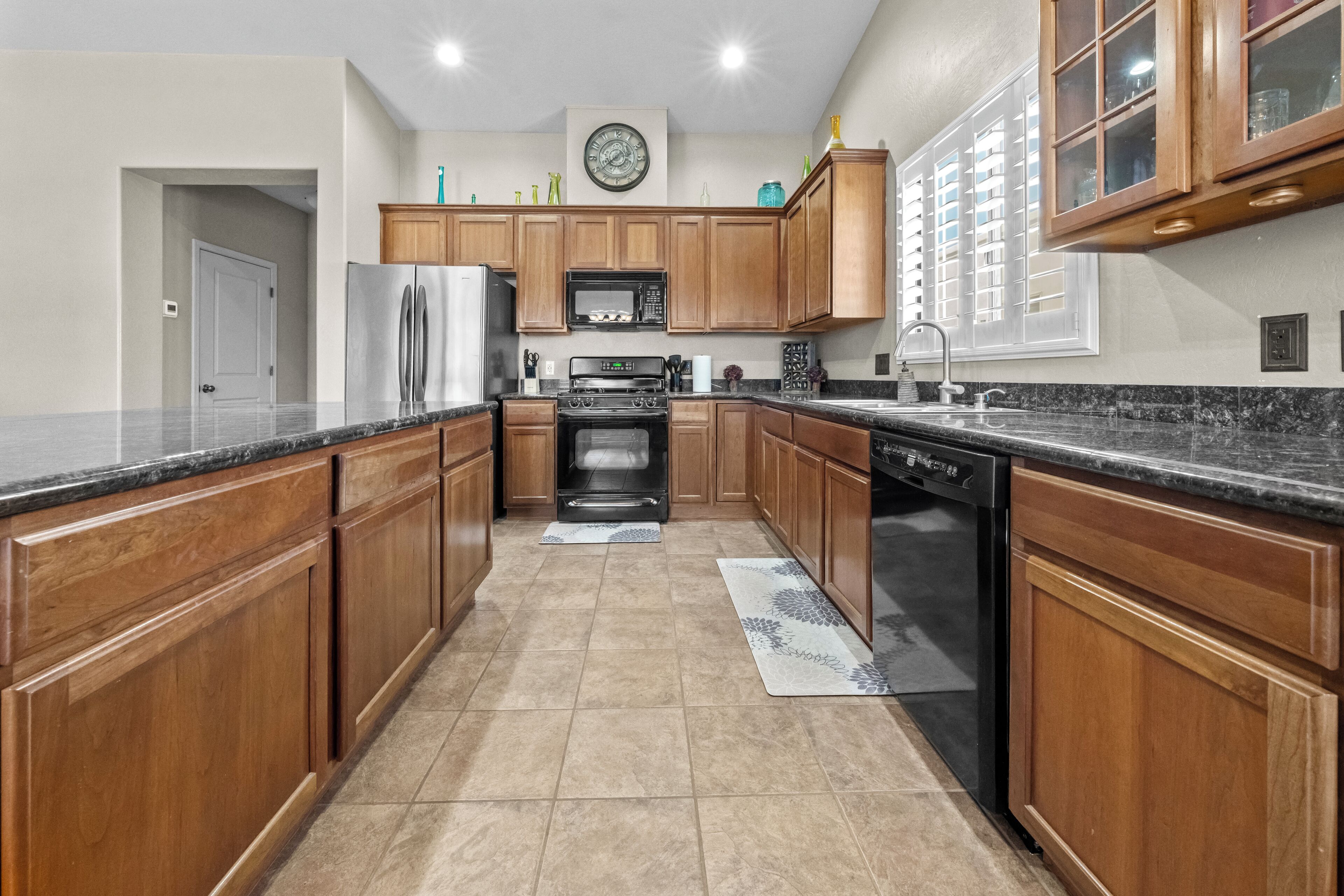 Mikrowelle, Ofen, Herdplatte, Geschirrspüler