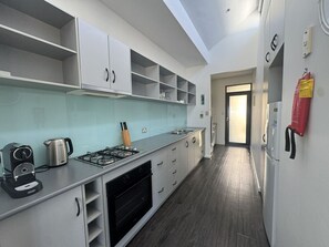 Unclassified image, 2 of 10, button