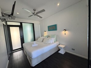 1 chambre, fer et planche à repasser, accès au Wi-Fi (inclus)