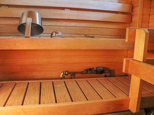 Mukalilla, paritalo sis loppusiivouksen by Interhome