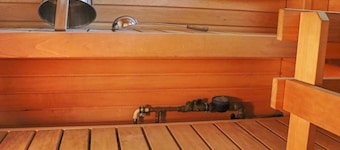 Mukalilla, paritalo sis loppusiivouksen by Interhome