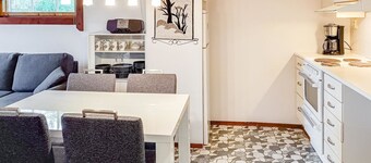 Mukalilla, paritalo sis loppusiivouksen by Interhome