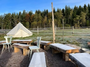 Ulkoruokailutilat