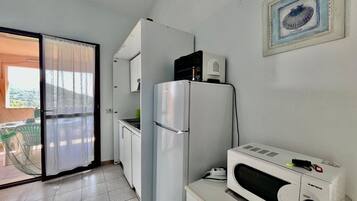 Kühlschrank, Mikrowelle