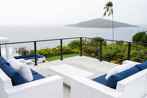 Terrace/patio - Luxury Oceanview Villa with Pool and Spacious Deck (Lovenlund)