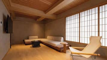 Superior Suite | Gebar bulu kapas, peti besi dalam bilik, Wi-fi percuma, cadar katil