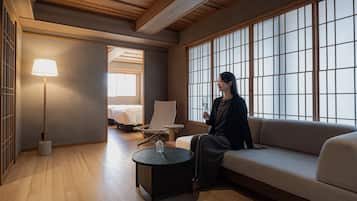 Superior Suite | Down comforters, in-room safe, free WiFi, bed sheets