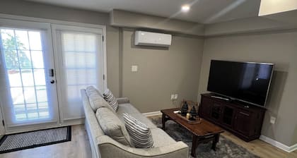Charming 2-bed, 2 full bath studio with WiFi, AC in Ardmore